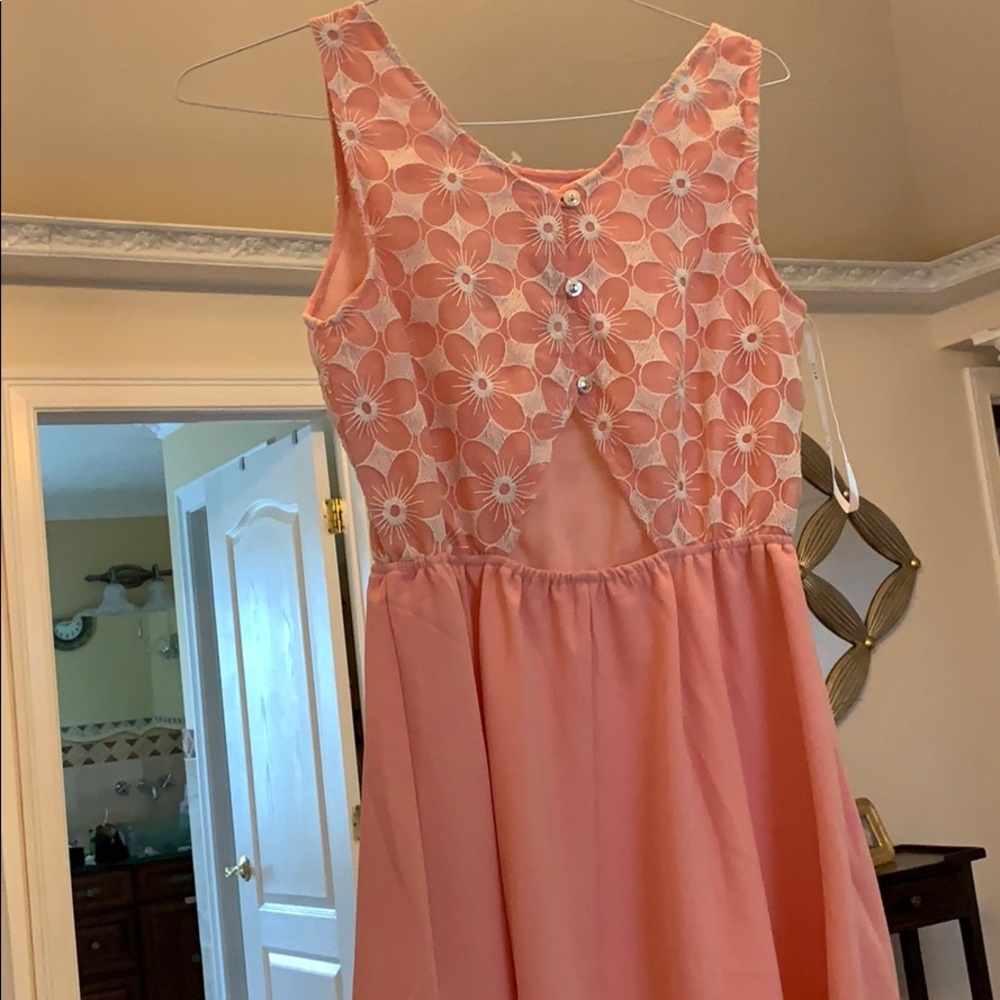 Dress - Picture 2 of 5